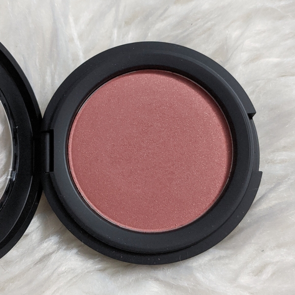BARE MINERALS BLUSH - ON THE MAUVE - Picture 4 of 5